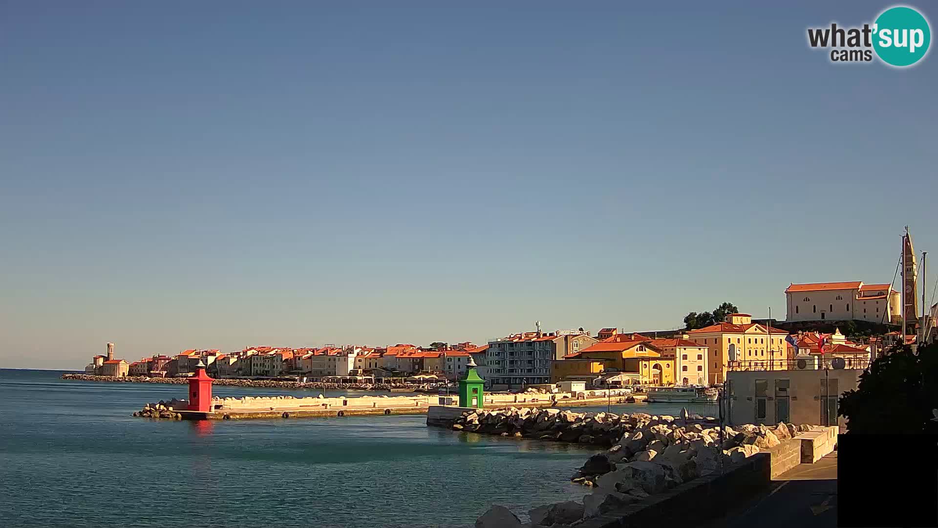 Pirano – vista verso la Punta e il “Mandrač”