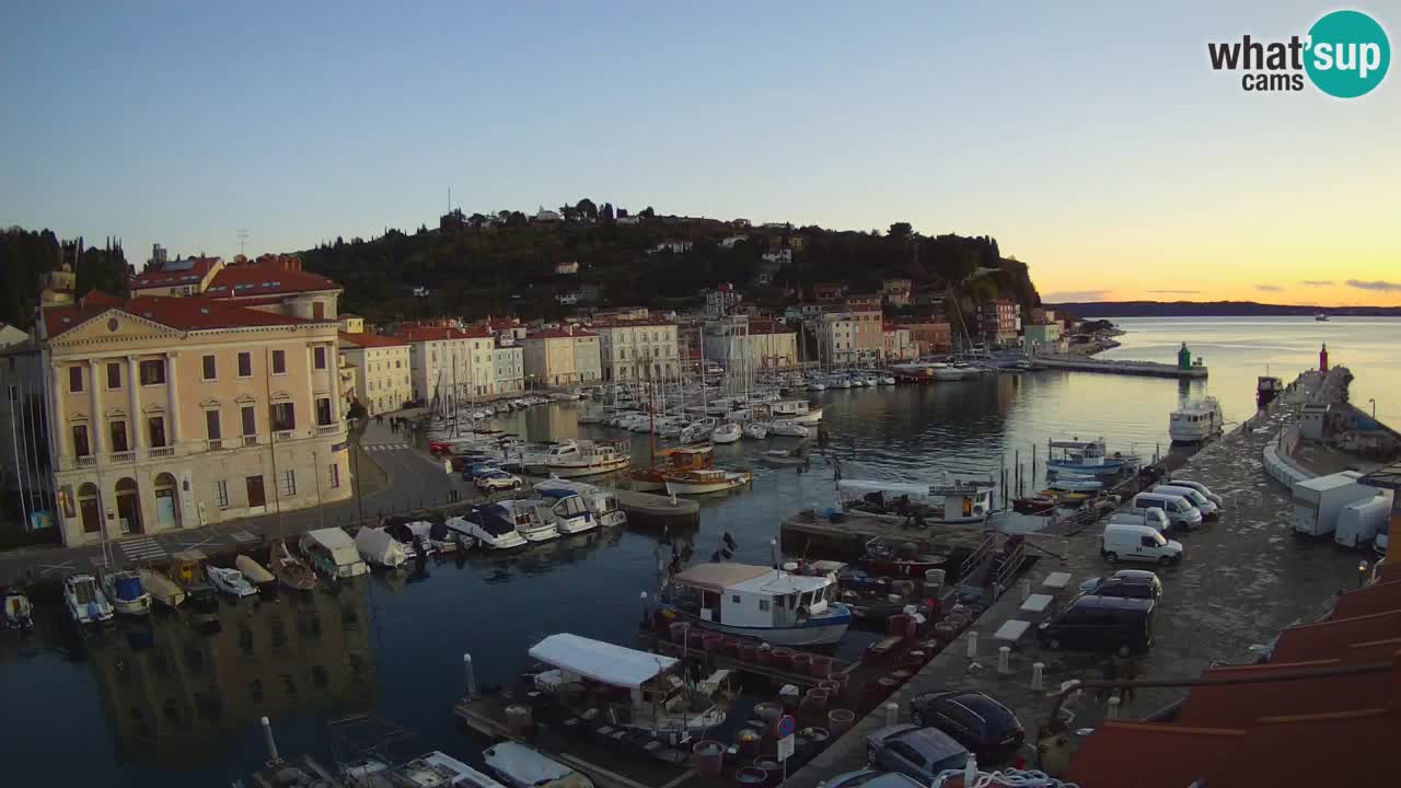 Live-Webcam aus Piran “Mandrač” – Erstaunliche Live-Ansicht von Villa Piranesi