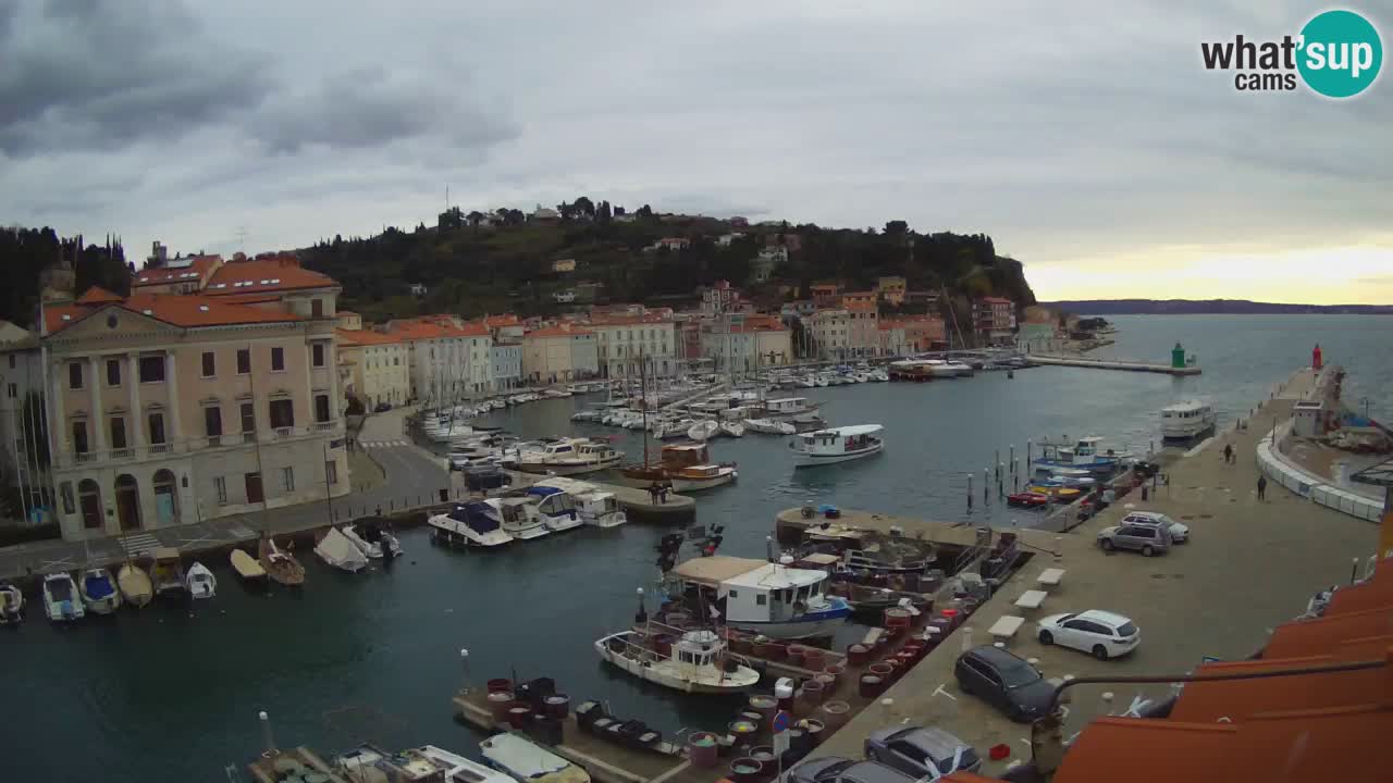 Live-Webcam aus Piran “Mandrač” – Erstaunliche Live-Ansicht von Villa Piranesi