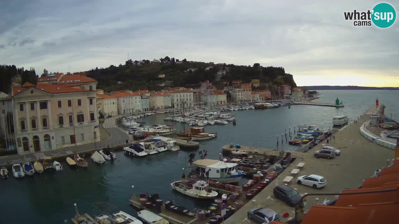 Live-Webcam aus Piran “Mandrač” – Erstaunliche Live-Ansicht von Villa Piranesi