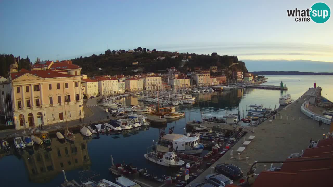 Live webcam from Piran “Mandrač” – Amazing live view from Villa Piranesi