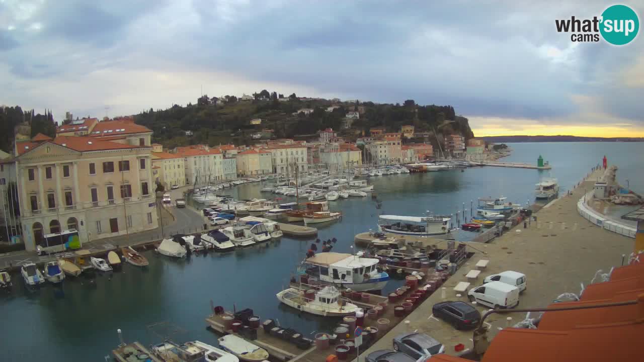 Live webcam from Piran “Mandrač” – Amazing live view from Villa Piranesi