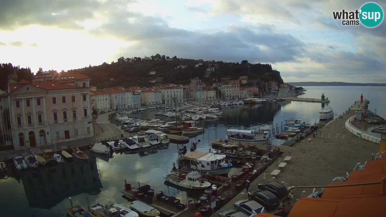 Cámara web en vivo desde Piran “Mandrač” – Increíble vista en vivo desde Villa Piranesi