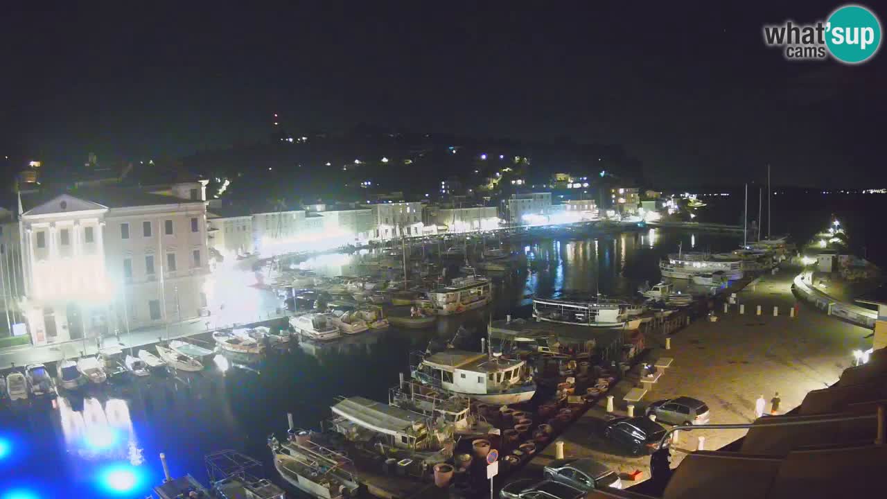 Webcam en direct de Piran “Mandrač” – Incroyable vue en direct de la Villa Piranesi