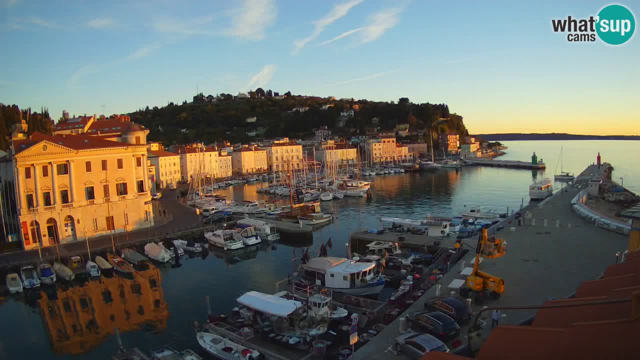 Live webcam from Piran “Mandrač” – Amazing live view from Villa Piranesi