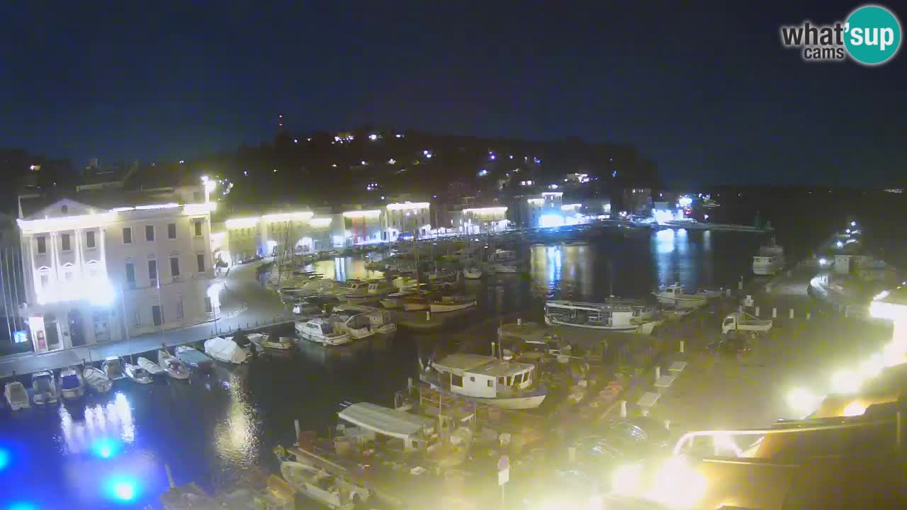 Webcam en direct de Piran “Mandrač” – Incroyable vue en direct de la Villa Piranesi