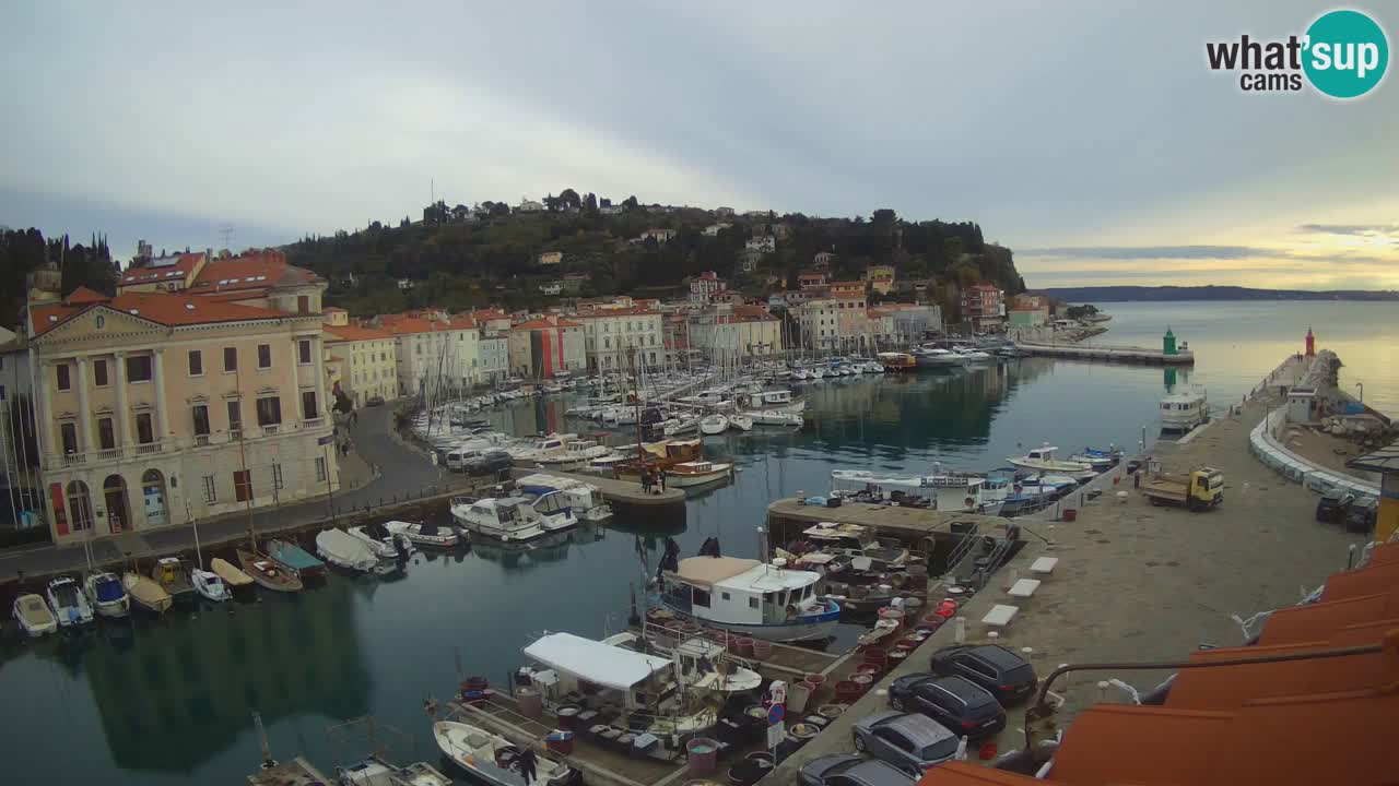 Live-Webcam aus Piran “Mandrač” – Erstaunliche Live-Ansicht von Villa Piranesi