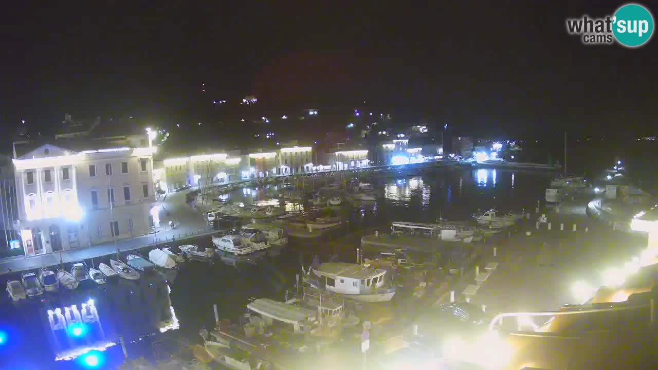 Webcam en direct de Piran “Mandrač” – Incroyable vue en direct de la Villa Piranesi