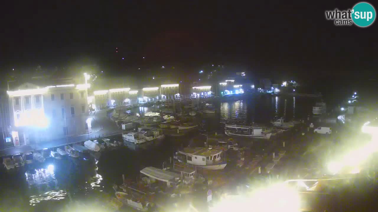Webcam en direct de Piran “Mandrač” – Incroyable vue en direct de la Villa Piranesi
