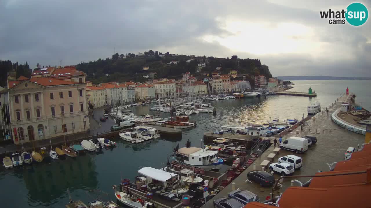 Live-Webcam aus Piran “Mandrač” – Erstaunliche Live-Ansicht von Villa Piranesi