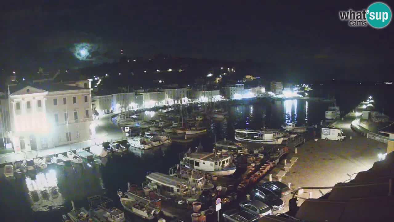 Webcam en direct de Piran “Mandrač” – Incroyable vue en direct de la Villa Piranesi