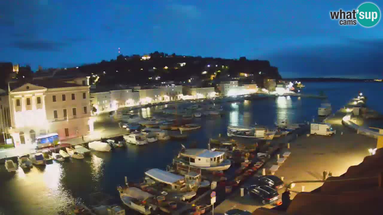 Webcam en direct de Piran “Mandrač” – Incroyable vue en direct de la Villa Piranesi