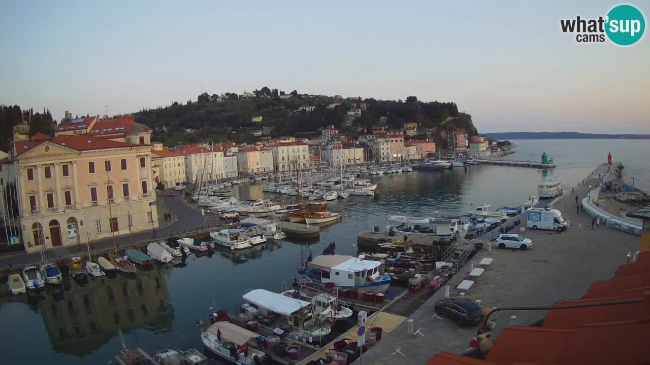 Live webcam from Piran “Mandrač” – Amazing live view from Villa Piranesi