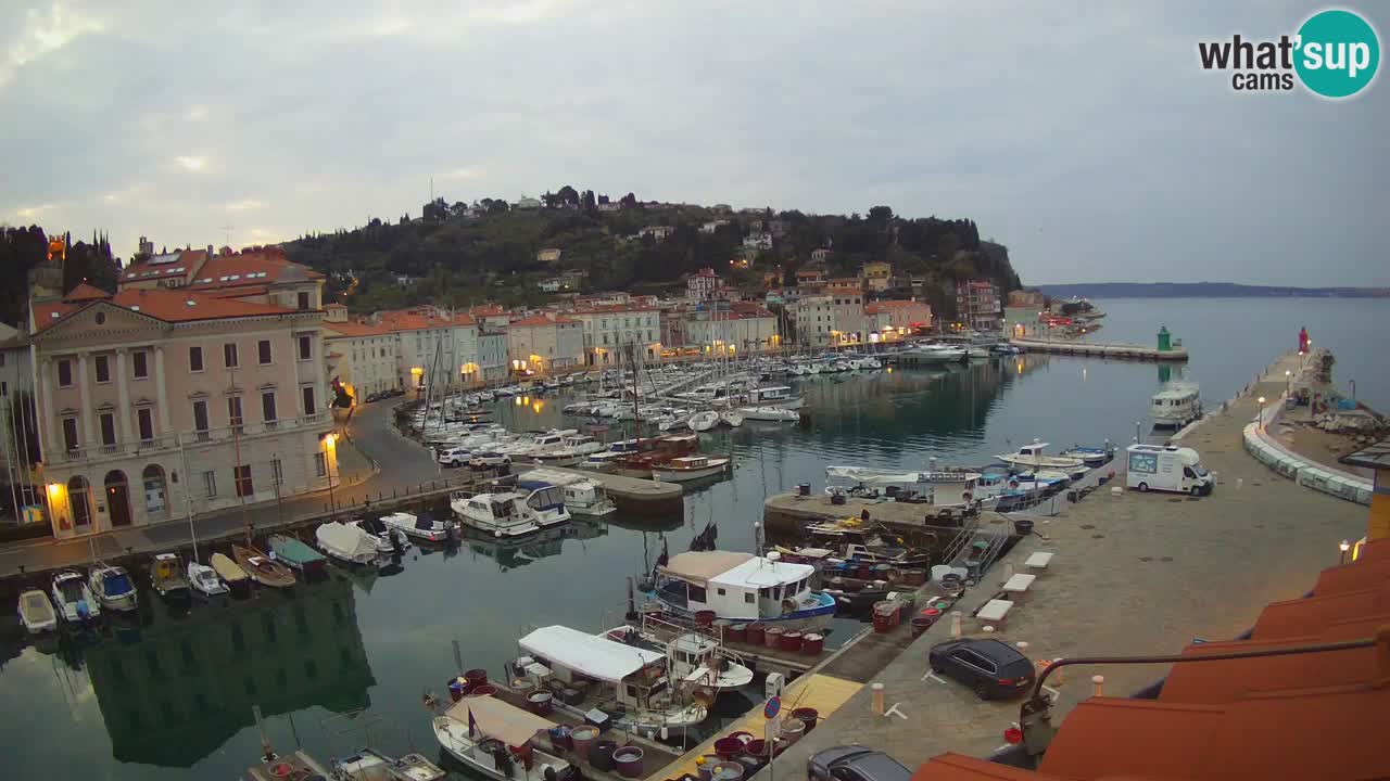 Cámara web en vivo desde Piran “Mandrač” – Increíble vista en vivo desde Villa Piranesi