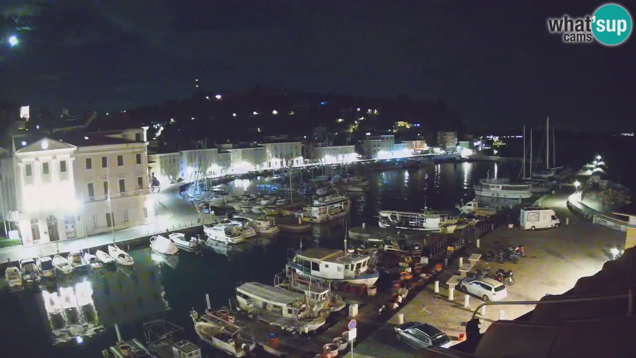 Webcam en direct de Piran “Mandrač” – Incroyable vue en direct de la Villa Piranesi