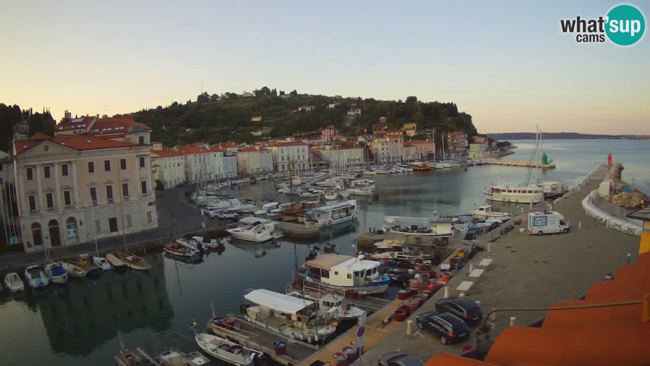 Live-Webcam aus Piran “Mandrač” – Erstaunliche Live-Ansicht von Villa Piranesi