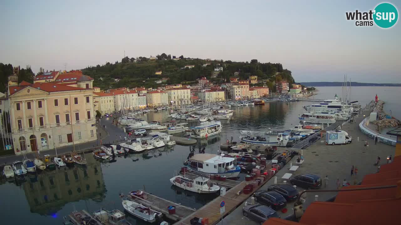 Live-Webcam aus Piran “Mandrač” – Erstaunliche Live-Ansicht von Villa Piranesi