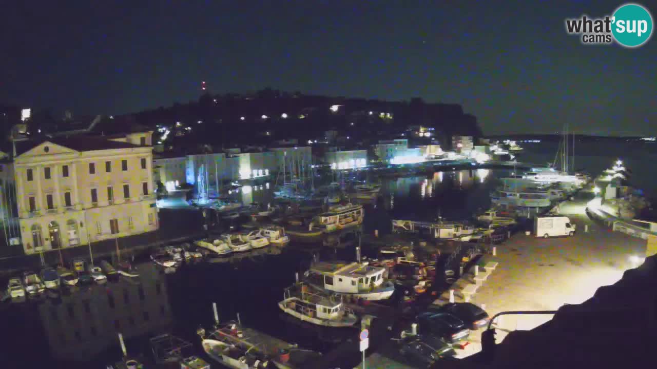 Webcam en direct de Piran “Mandrač” – Incroyable vue en direct de la Villa Piranesi