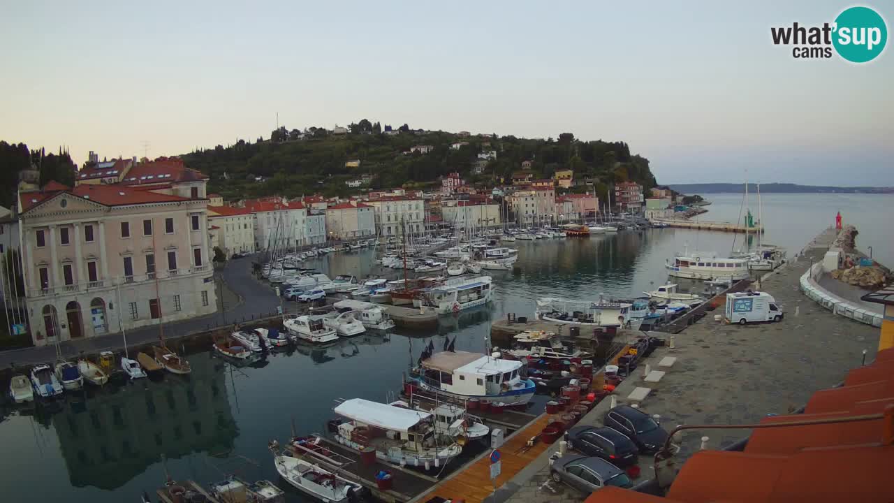 Live-Webcam aus Piran “Mandrač” – Erstaunliche Live-Ansicht von Villa Piranesi