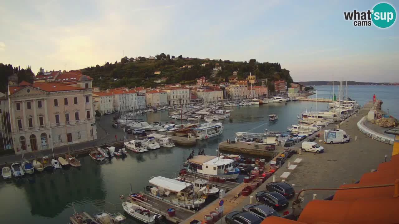 Live-Webcam aus Piran “Mandrač” – Erstaunliche Live-Ansicht von Villa Piranesi