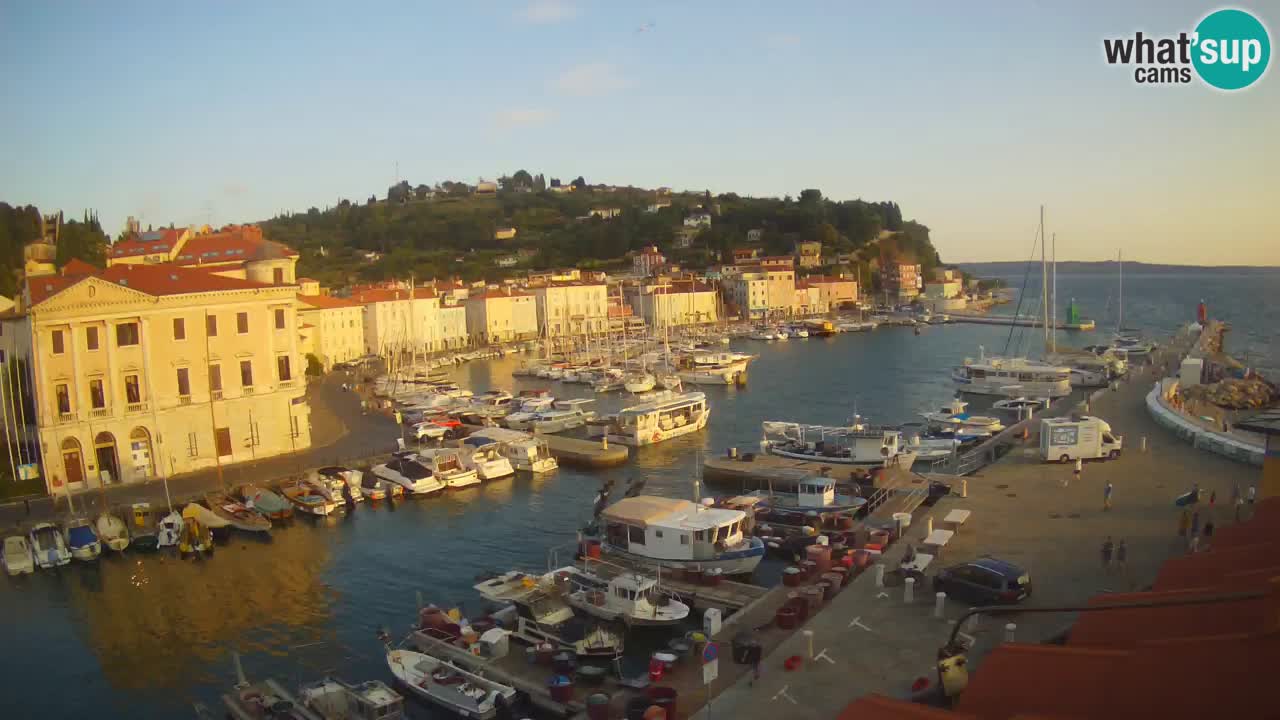 Cámara web en vivo desde Piran “Mandrač” – Increíble vista en vivo desde Villa Piranesi