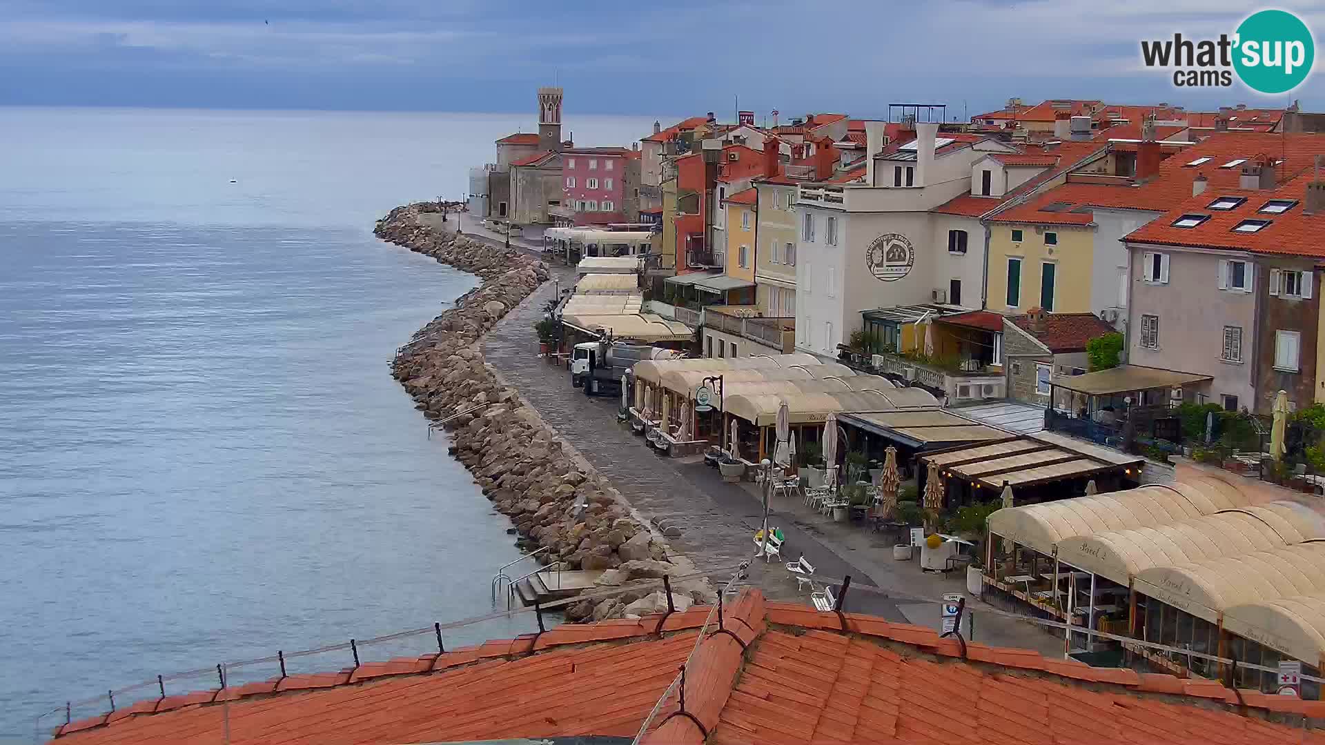 Piransko Nabrežje s Hotela Piran