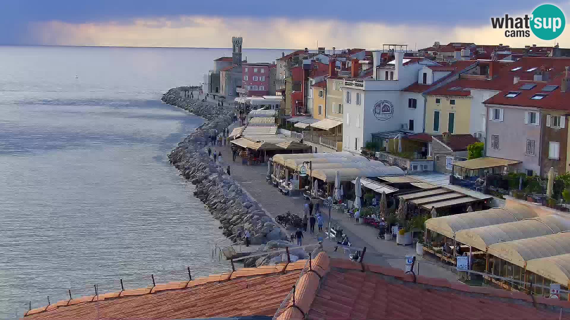 Piransko Nabrežje s Hotela Piran