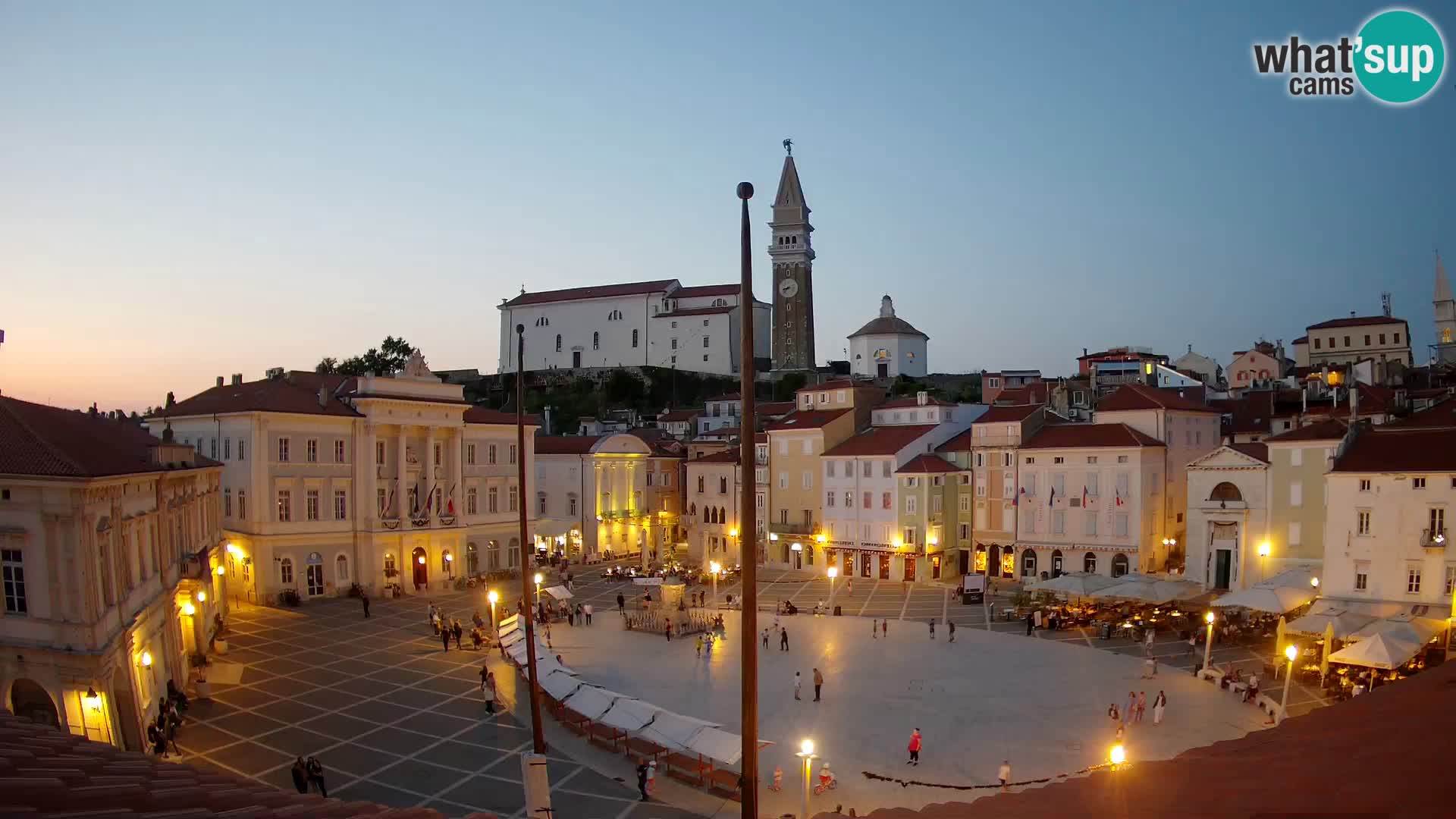 Web Kamera Piran – Tartinijev trg sa “Mestna Kavarna”