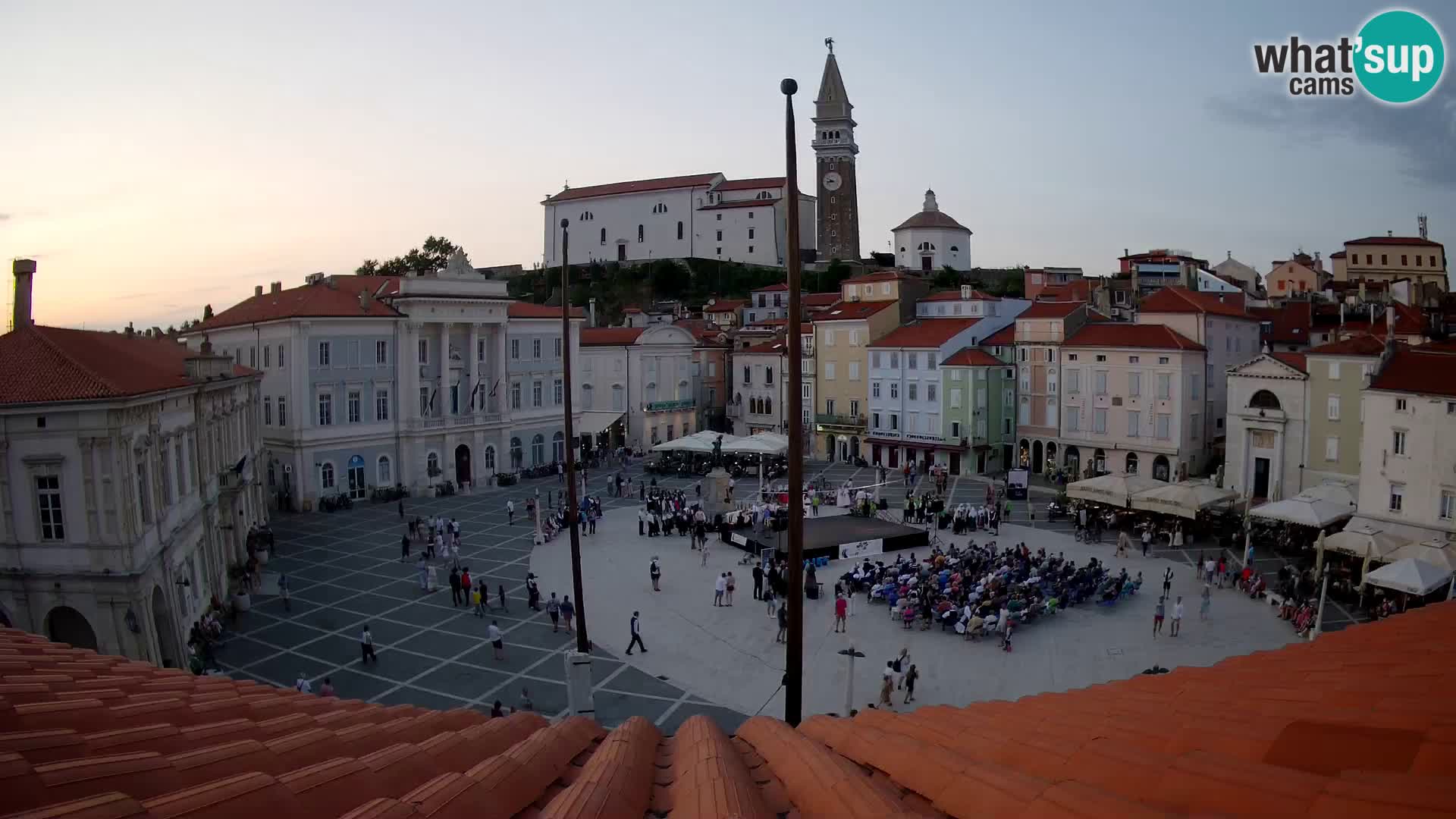 Kamera Piran v Živo – Tartinijev trg