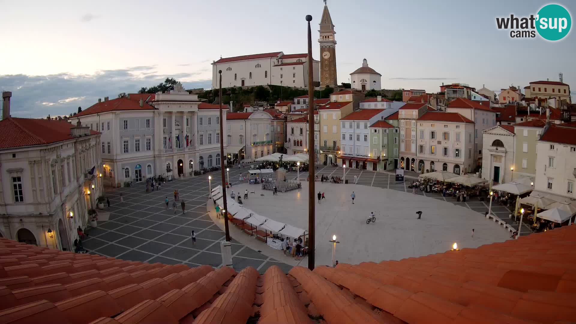 Webcam live Piran – Tartini Platz von “Mestna Kavarna”