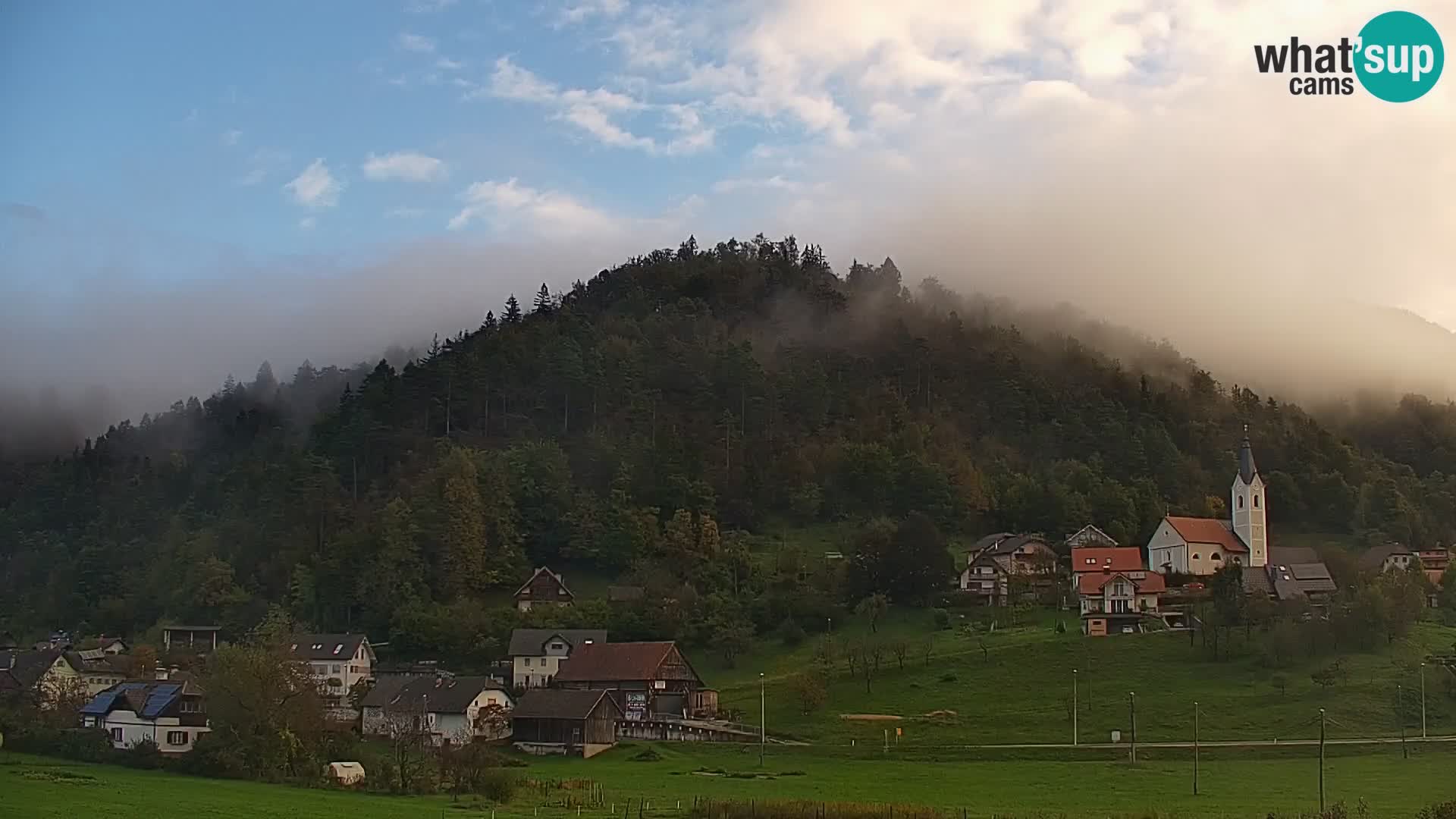 Live Webcam Polhov Gradec – Slovenia