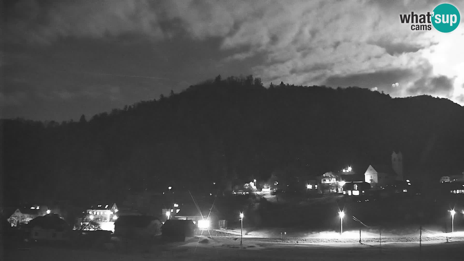 Live Webcam Polhov Gradec – Slovenia