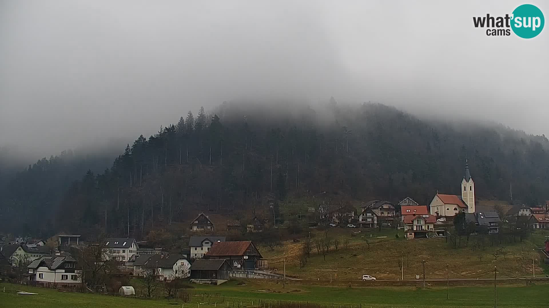 Spletna kamera Polhov Gradec