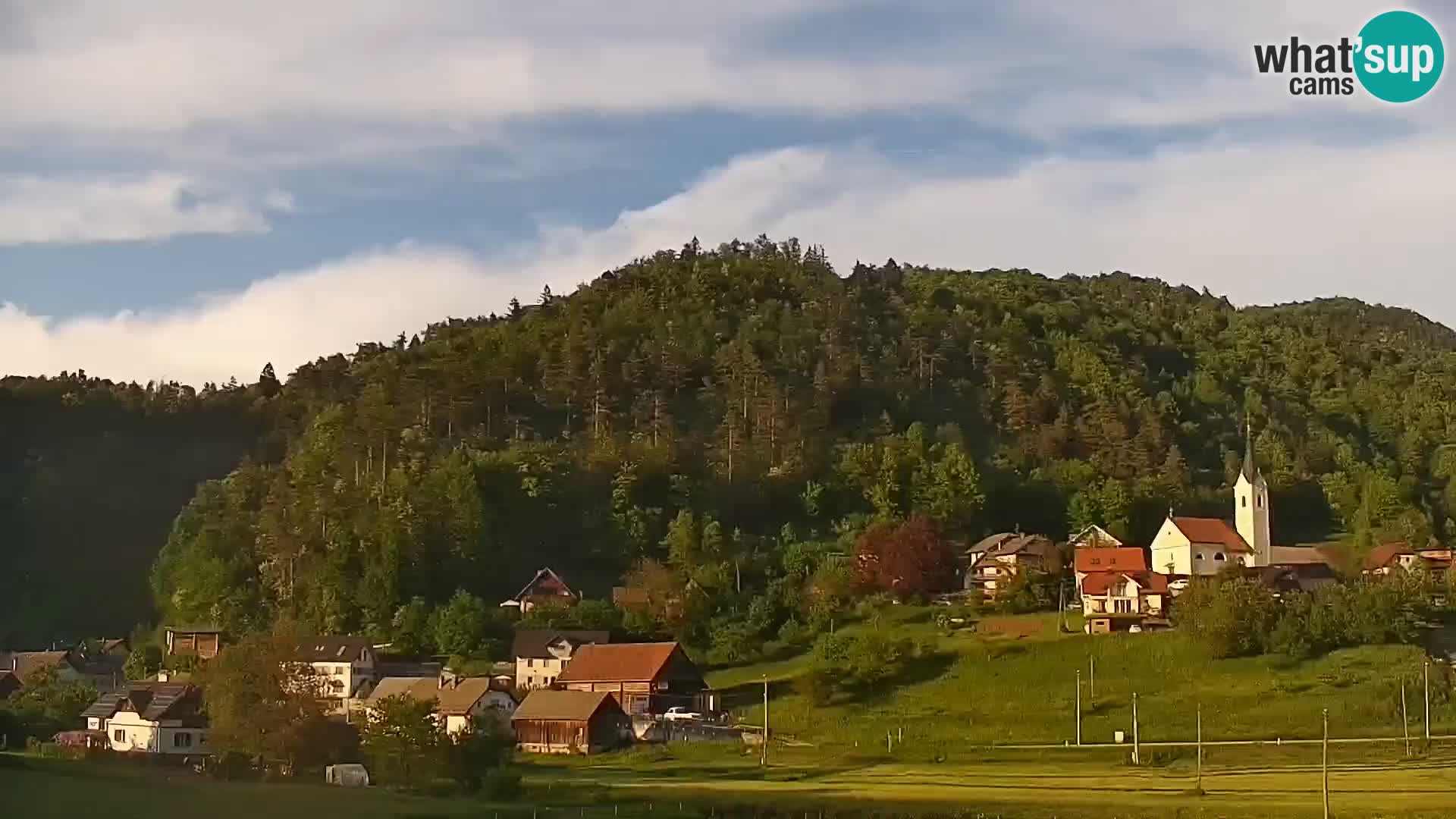 Live Webcam Polhov Gradec – Slovenia