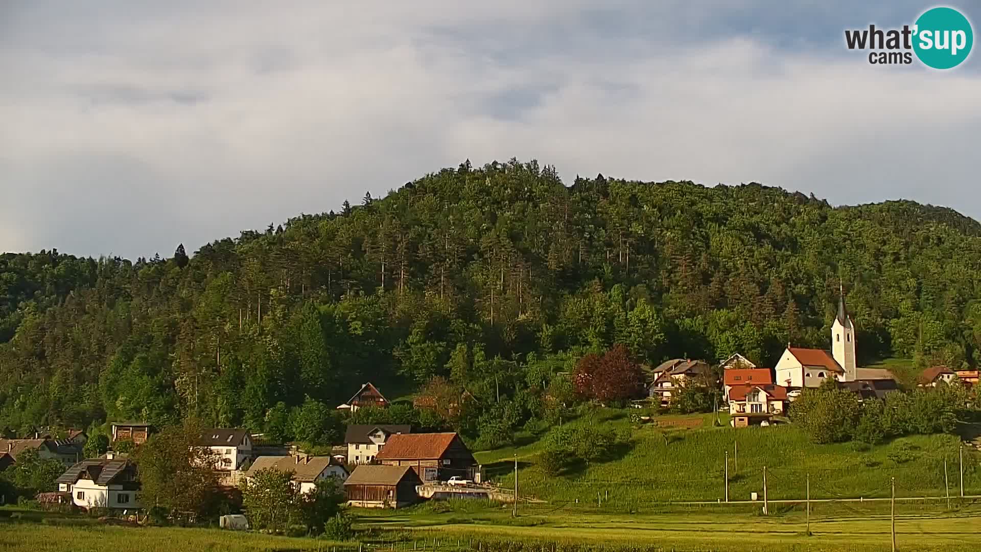 Live Webcam Polhov Gradec – Slovenia