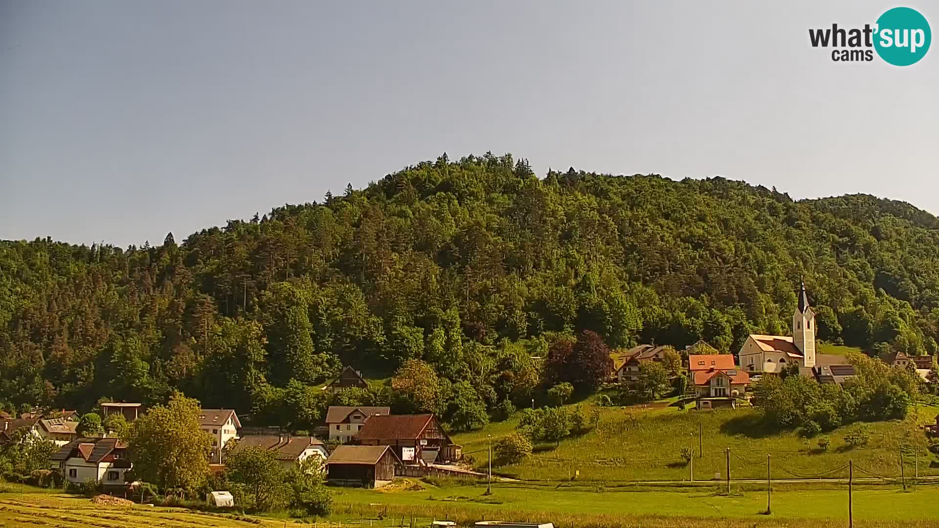Spletna kamera Polhov Gradec