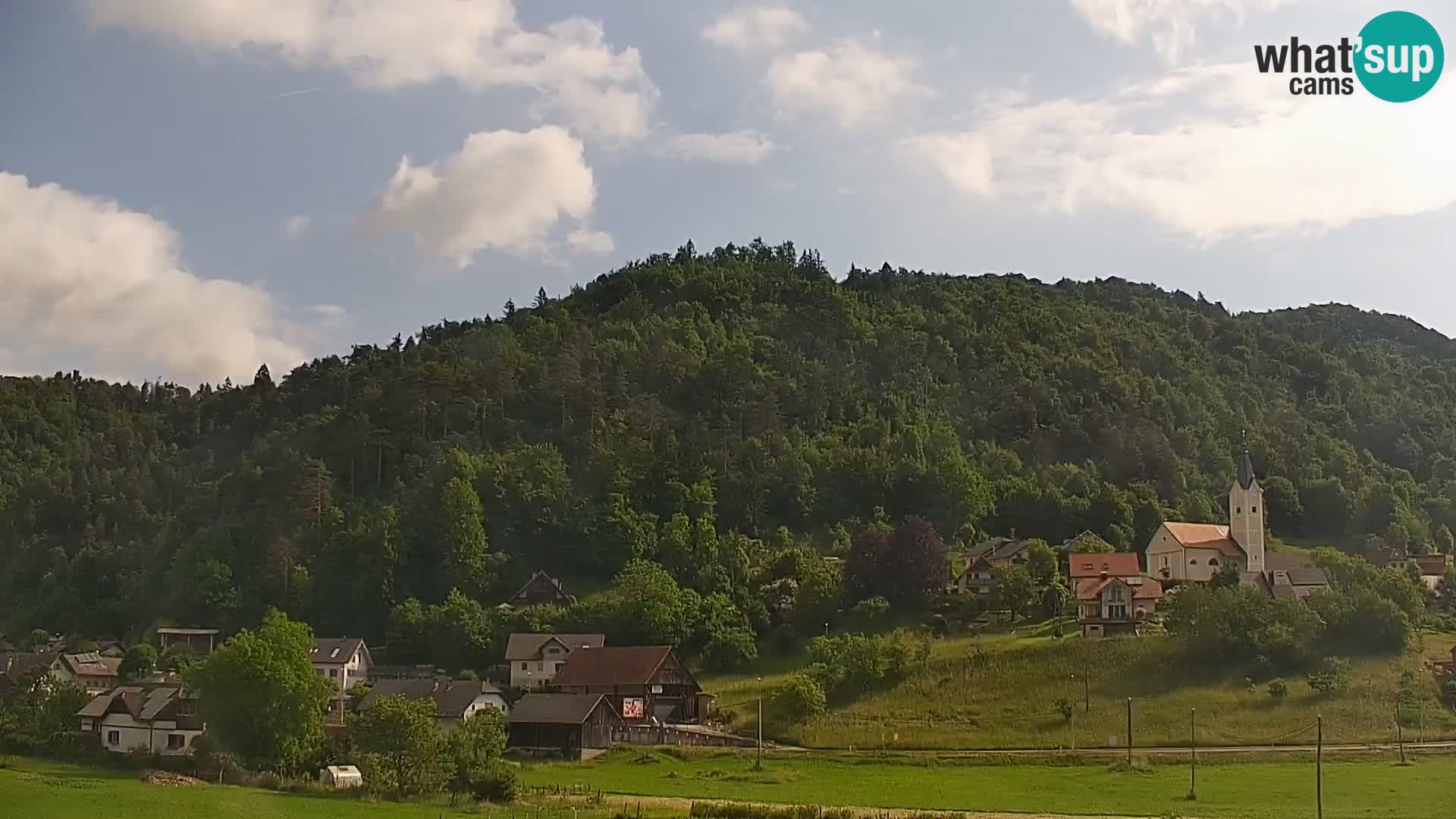 Web kamera uživo Polhov Gradec – Slovenija