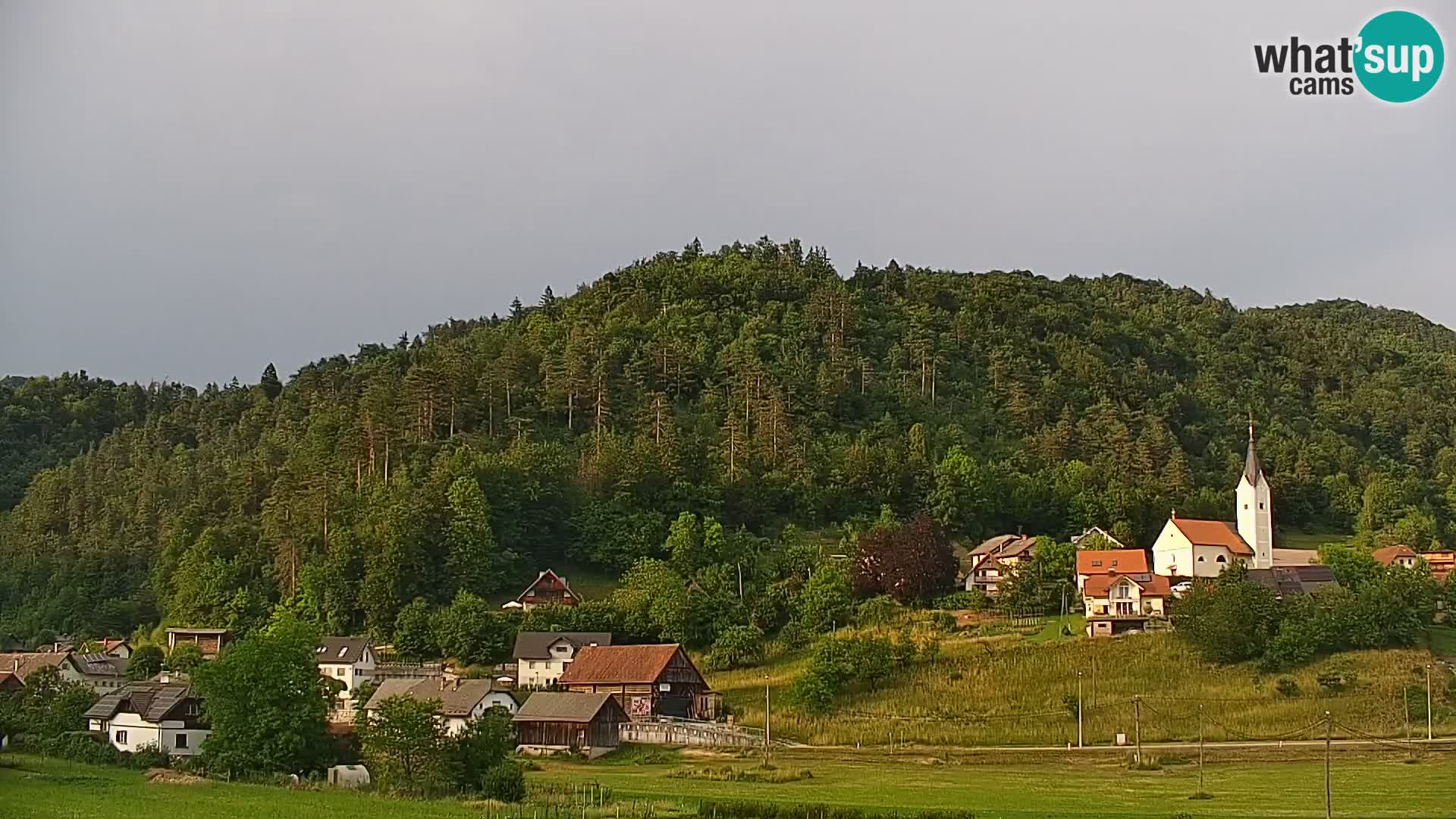 Live Webcam Polhov Gradec – Slovenia