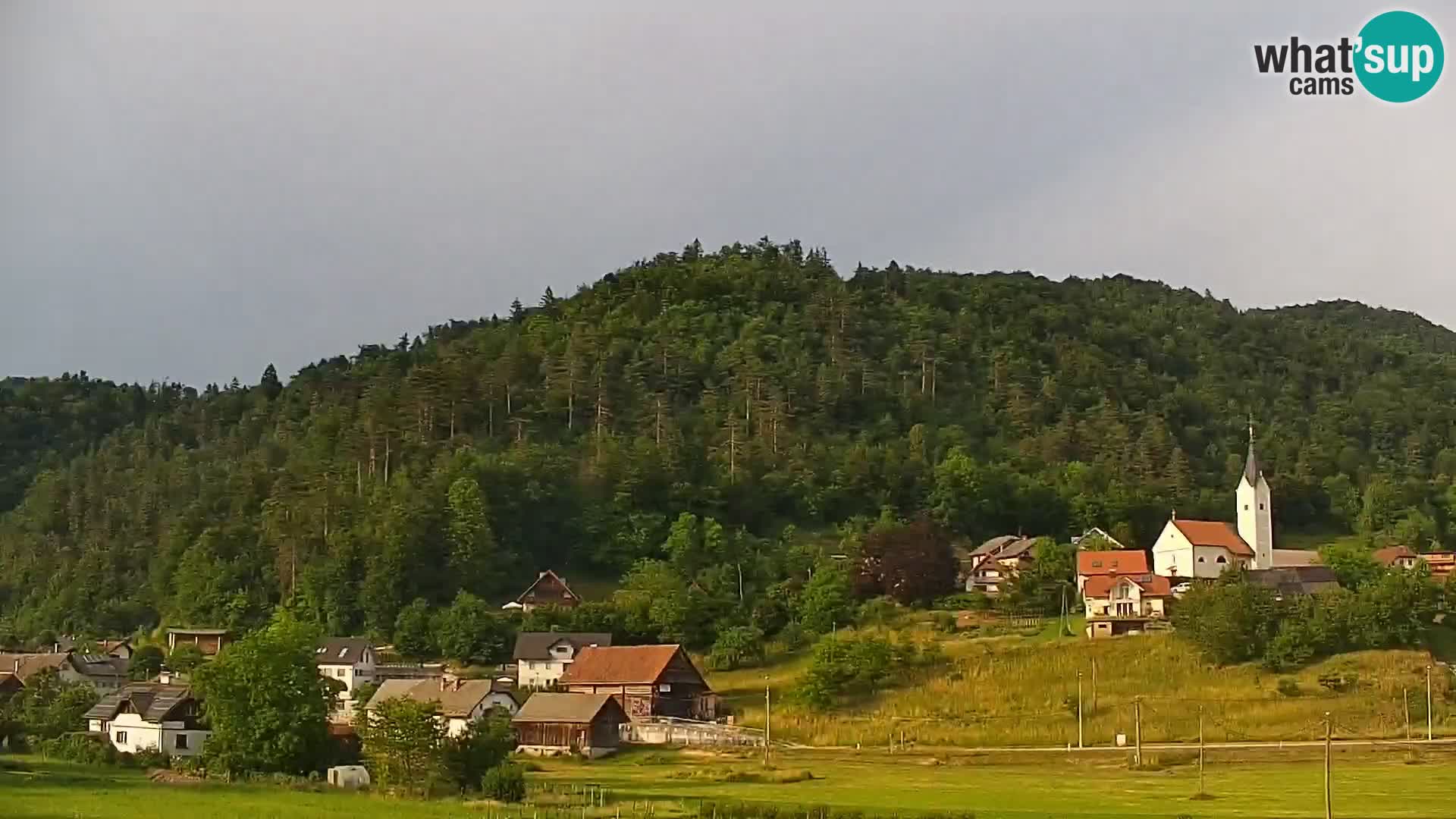 Live Webcam Polhov Gradec – Slovenia