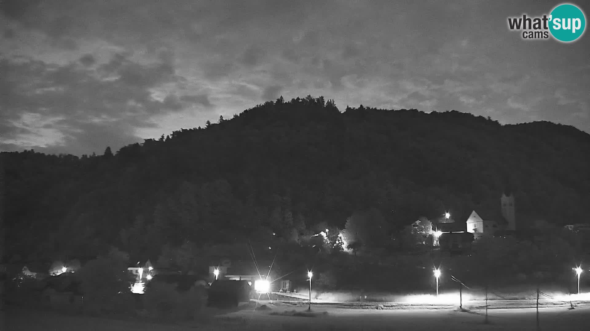 Spletna kamera Polhov Gradec