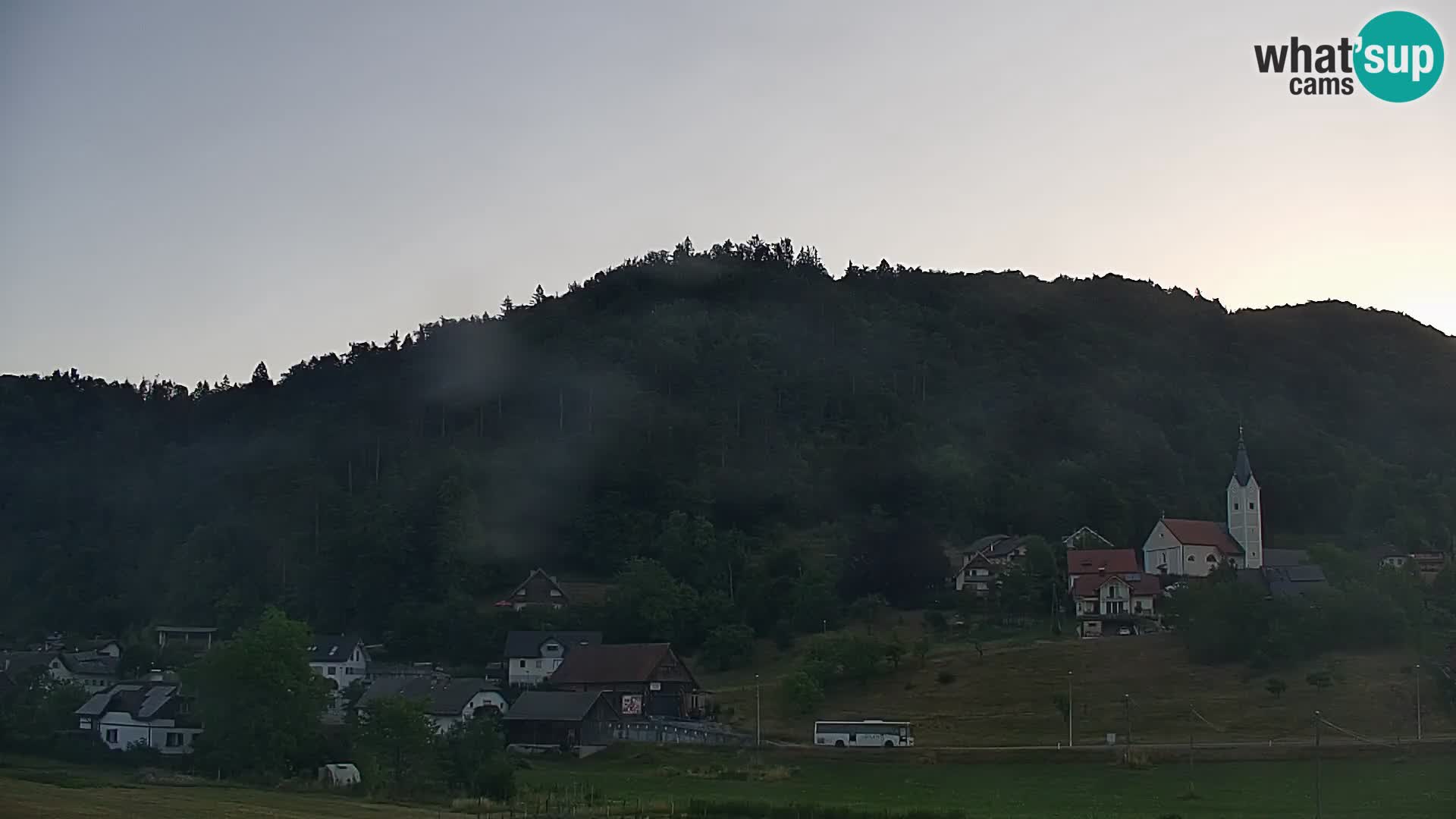 Web kamera uživo Polhov Gradec – Slovenija
