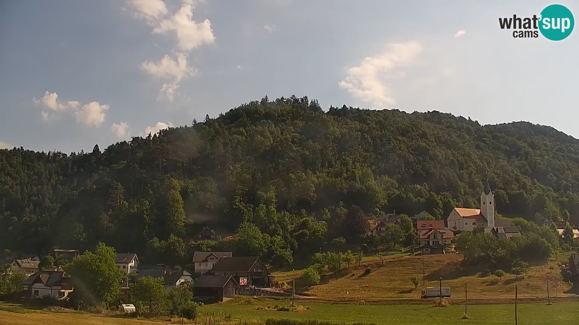 Live Webcam Polhov Gradec – Slovenia