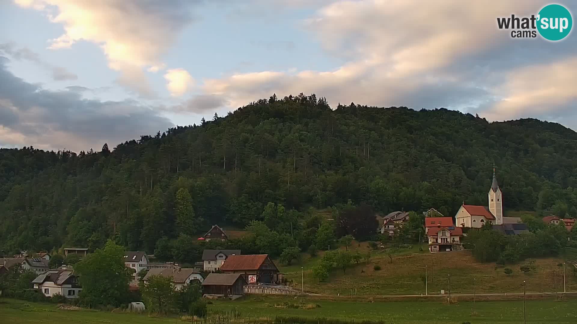 Live Webcam Polhov Gradec – Slovenia