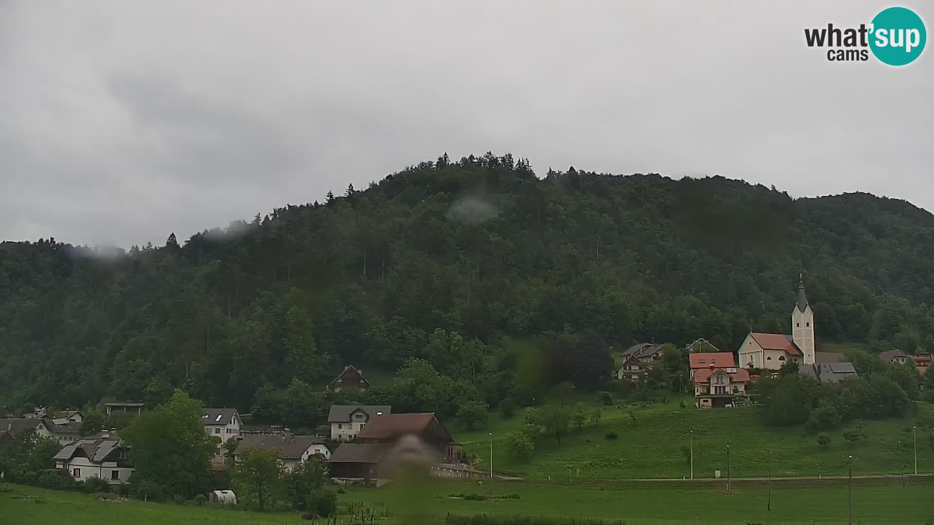 Spletna kamera Polhov Gradec