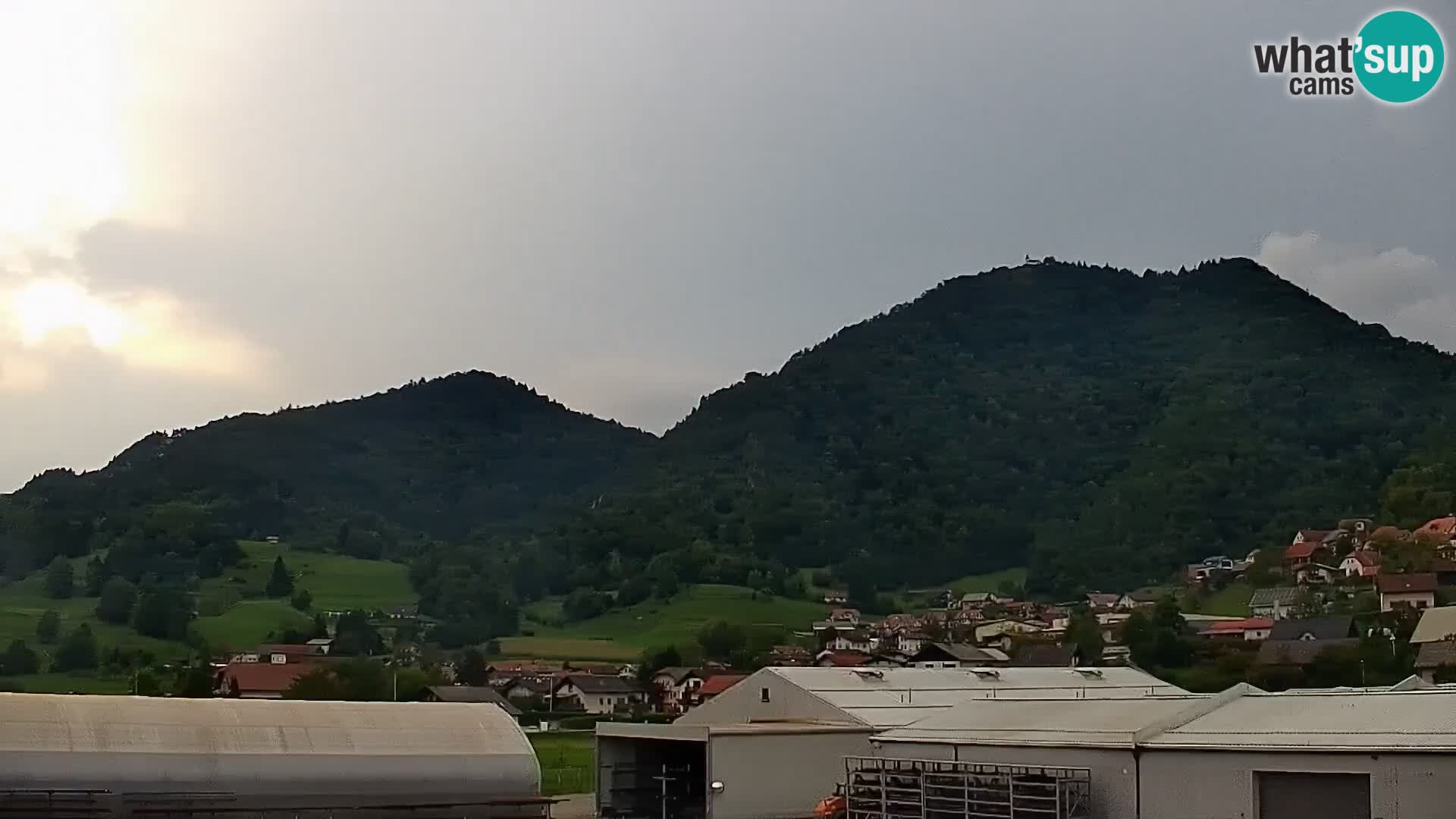 Spletna kamera Polhov Gradec