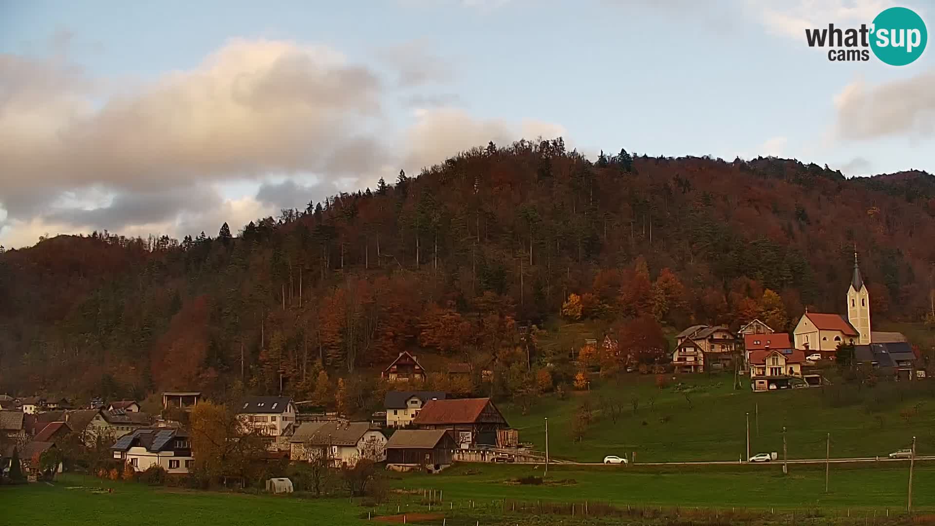 Web kamera uživo Polhov Gradec – Slovenija