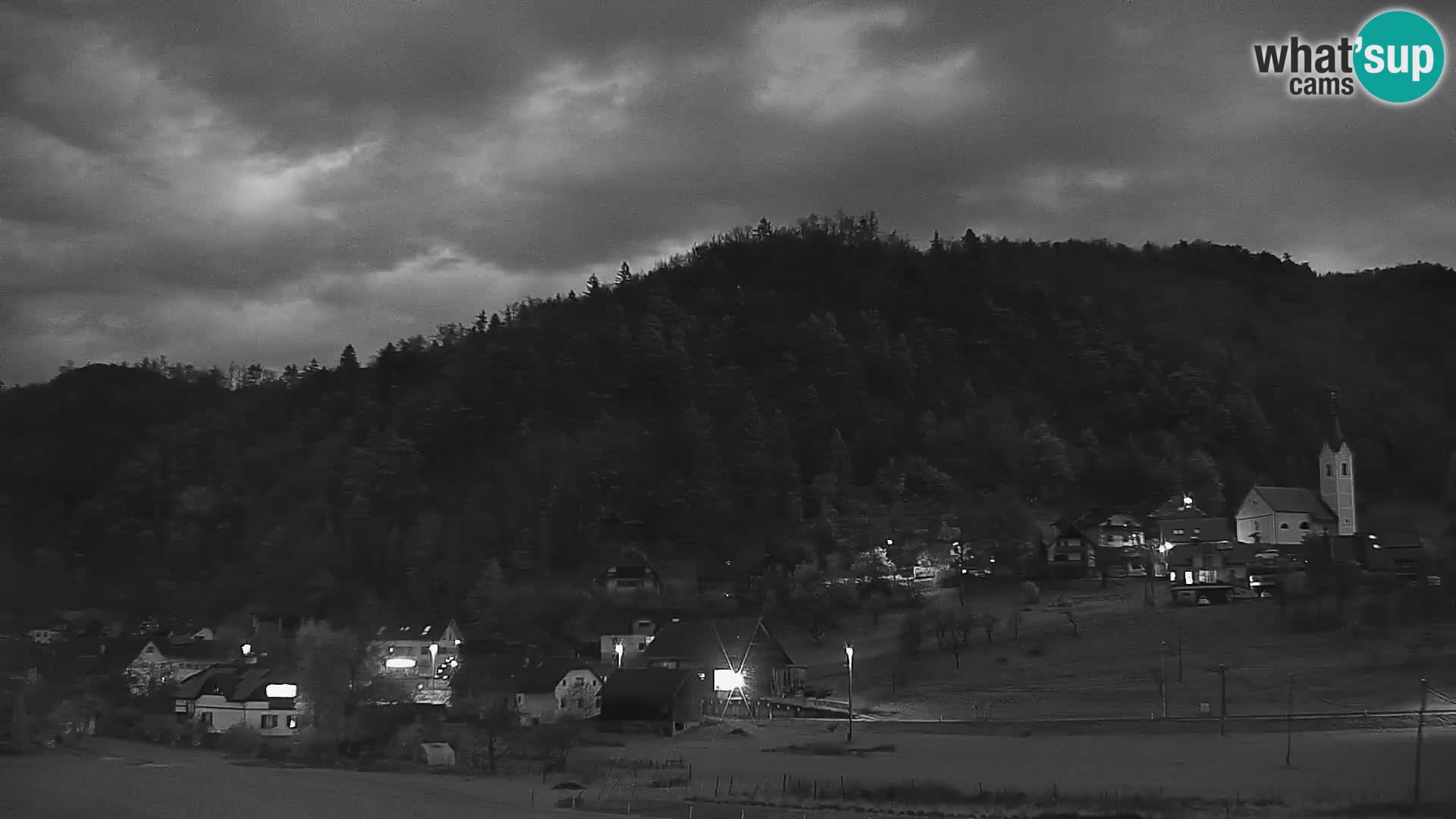 Web kamera uživo Polhov Gradec – Slovenija