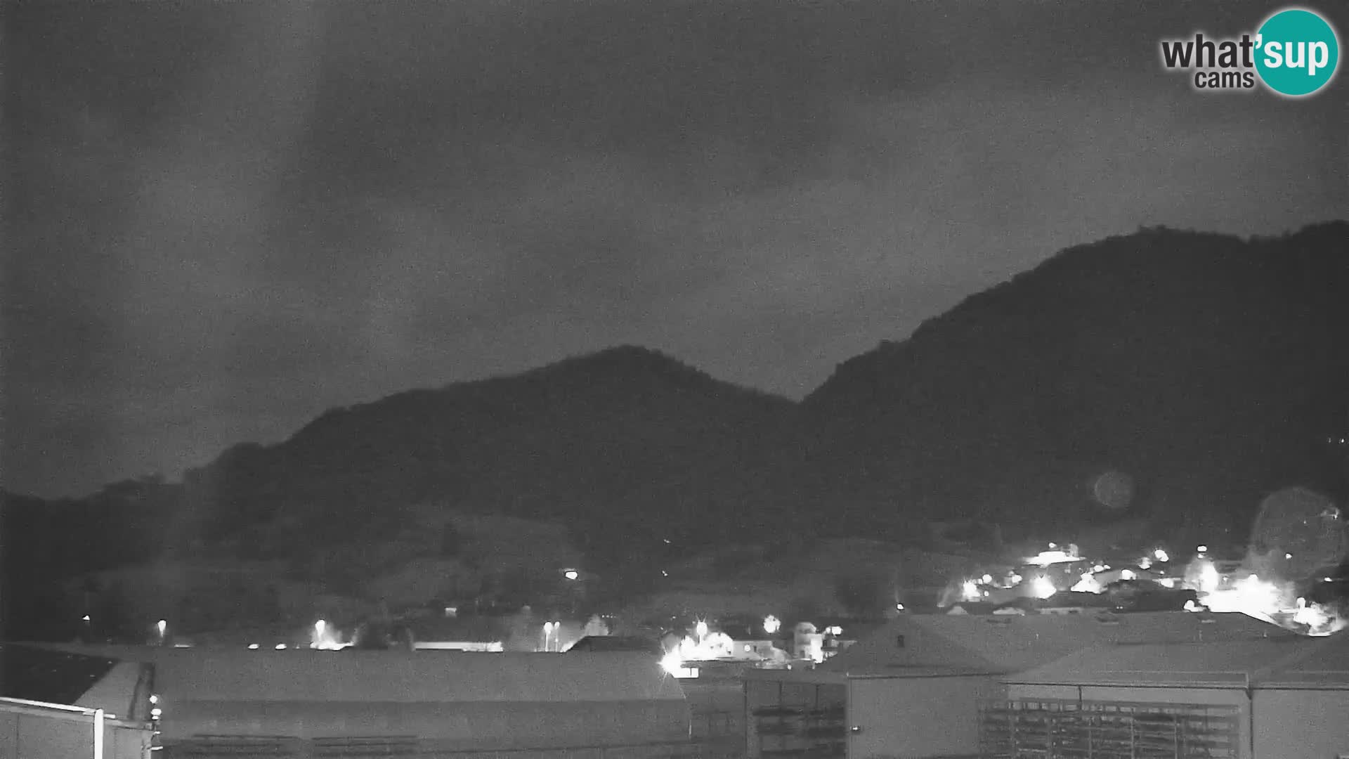 Spletna kamera Polhov Gradec