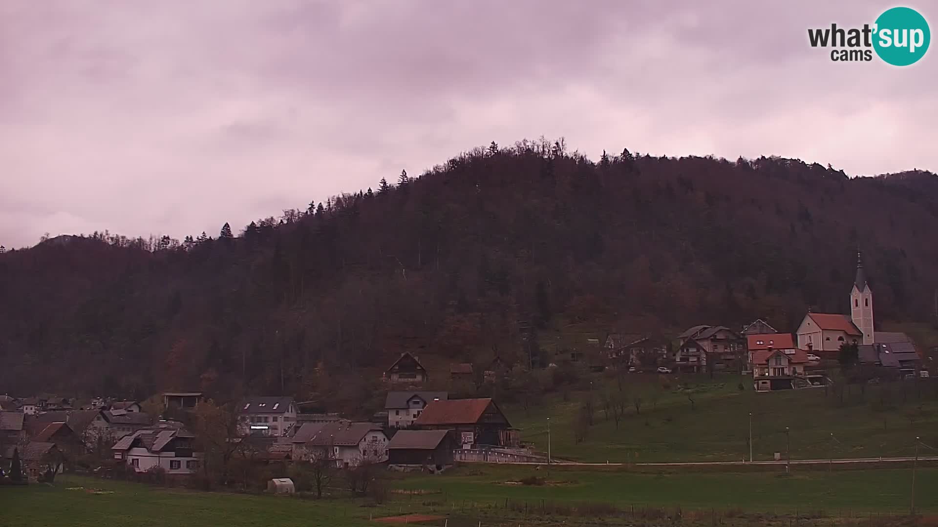 Live Webcam Polhov Gradec – Slovenia