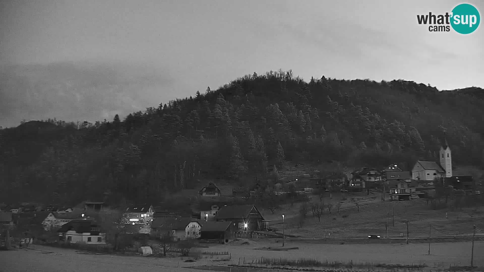 Web kamera uživo Polhov Gradec – Slovenija